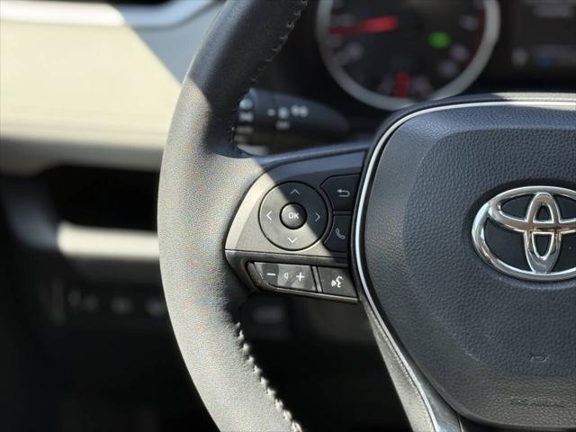 Photo of 2022 Midnight Black Metallic Toyota RAV4