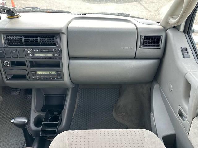 Photo of 2002 Reflex Silver Volkswagen Eurovan
