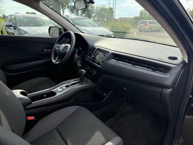 Photo of 2022 Crystal Black Pearl Honda HR-V