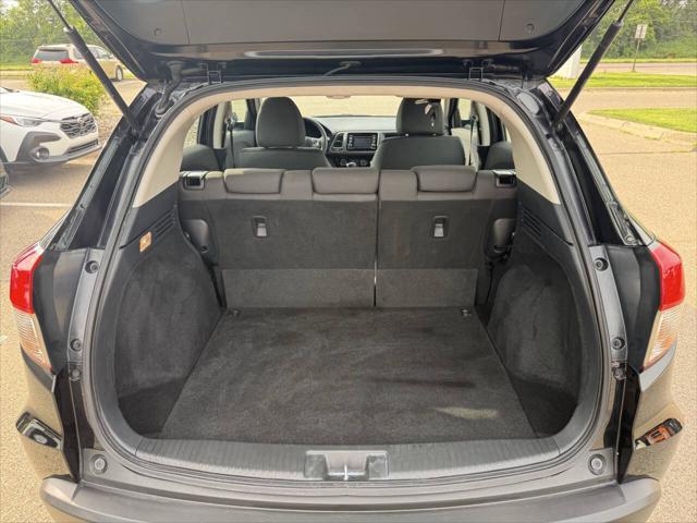Photo of 2022 Crystal Black Pearl Honda HR-V