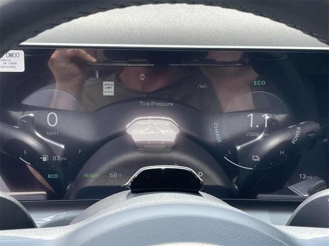 Photo of 2025 Titanium Gray Hyundai TUCSON Hybrid