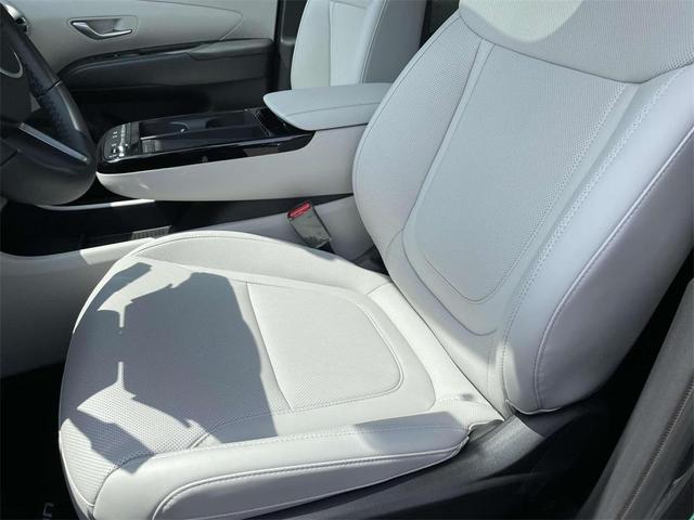 Photo of 2025 Titanium Gray Hyundai TUCSON Hybrid