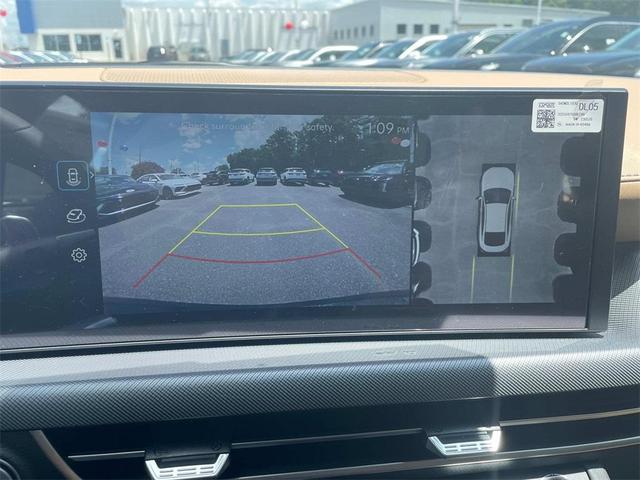 Photo of 2025 Black Hyundai SONATA Hybrid
