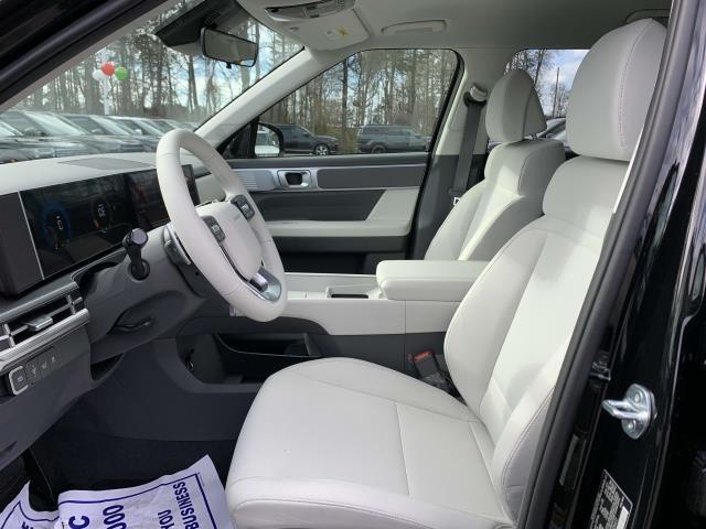Photo of 2025 Phantom Black Hyundai SANTA FE
