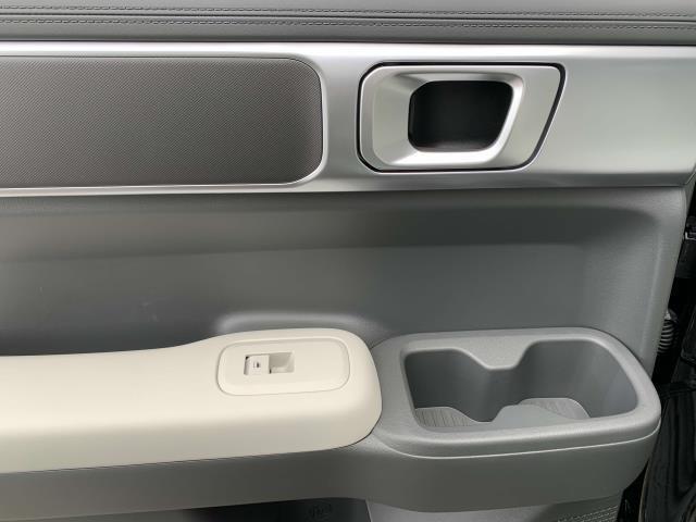 Photo of 2025 Phantom Black Hyundai SANTA FE