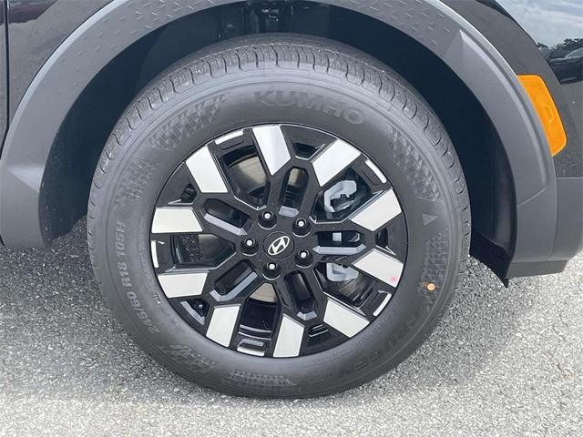 Photo of 2025 Phantom Black Hyundai SANTA CRUZ