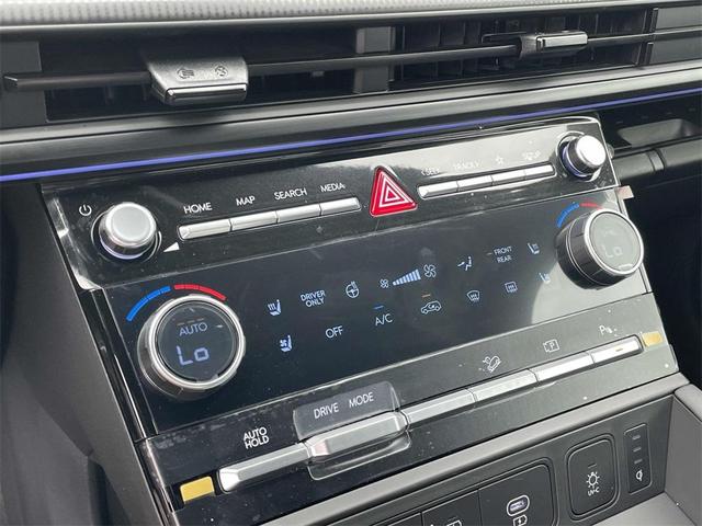 Photo of 2025 Phantom Black Hyundai SANTA FE HEV