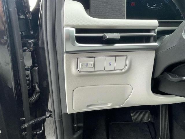 Photo of 2025 Phantom Black Hyundai TUCSON