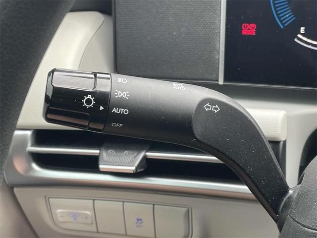 Photo of 2025 Phantom Black Hyundai TUCSON