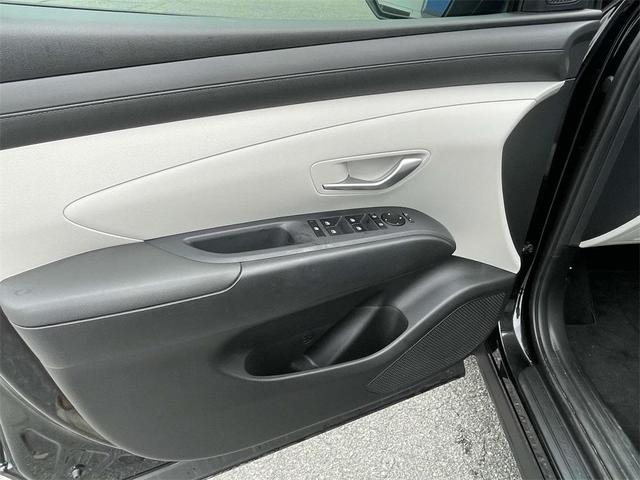 Photo of 2025 Phantom Black Hyundai TUCSON