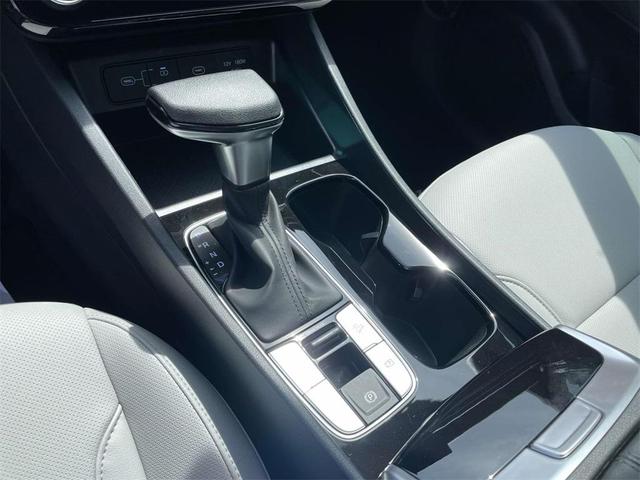 Photo of 2025 Phantom Black Hyundai SANTA CRUZ