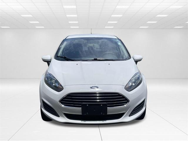 Photo of 2019 Oxford White Ford Fiesta