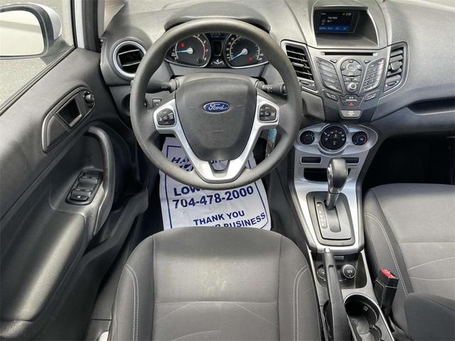 Photo of 2019 Oxford White Ford Fiesta