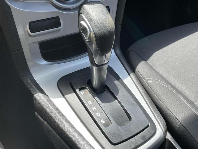 Photo of 2019 Oxford White Ford Fiesta
