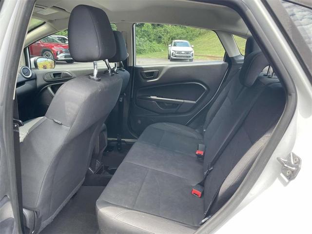 Photo of 2019 Oxford White Ford Fiesta