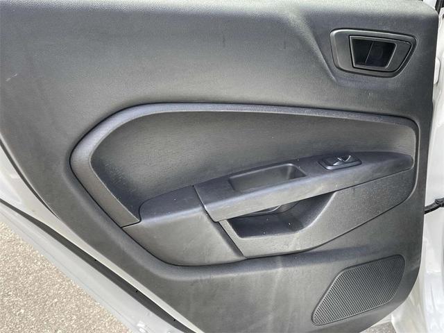 Photo of 2019 Oxford White Ford Fiesta