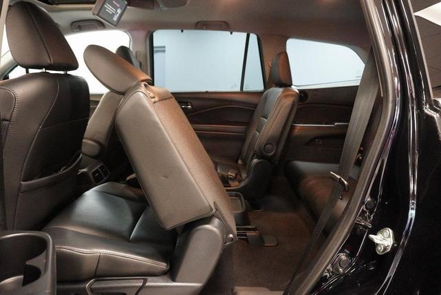 Photo of 2019 Black Honda Pilot