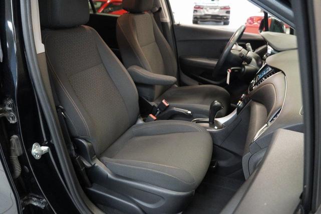 Photo of 2019 Mosaic Black Metallic Chevrolet Trax