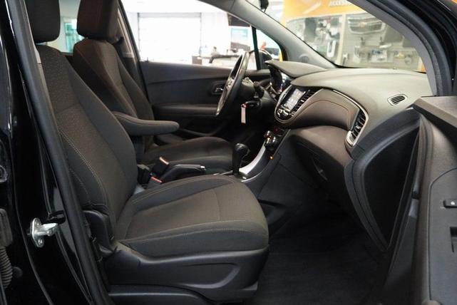 Photo of 2019 Mosaic Black Metallic Chevrolet Trax