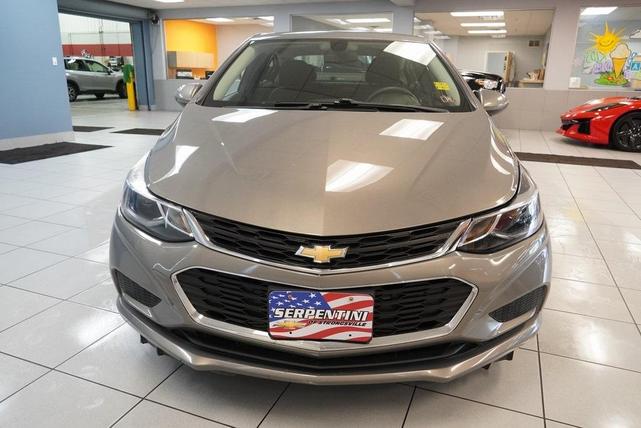 Photo of 2018 Pepperdust Metallic Chevrolet Cruze
