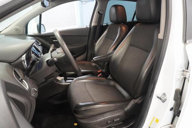 Photo of 2020 Summit White Chevrolet Trax