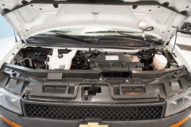 Photo of 2022 Summit White Chevrolet Express 3500