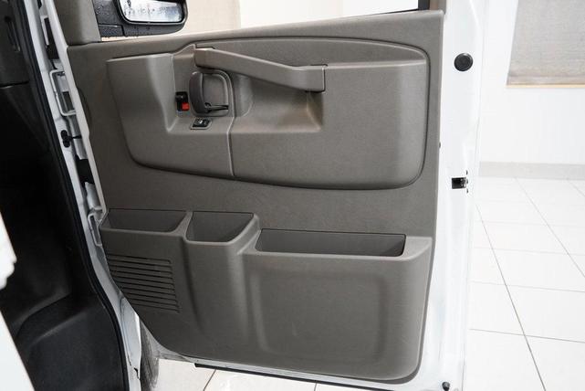Photo of 2022 Summit White Chevrolet Express 3500