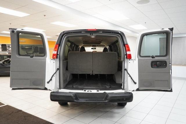 Photo of 2022 Summit White Chevrolet Express 3500