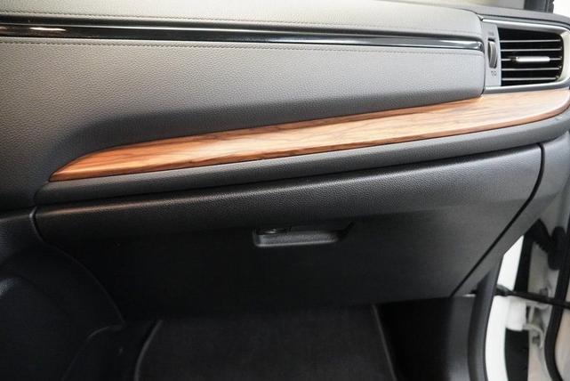 Photo of 2020 Platinum White Pearl Honda CR-V