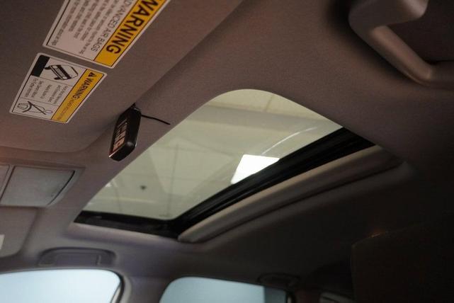 Photo of 2020 Platinum White Pearl Honda CR-V