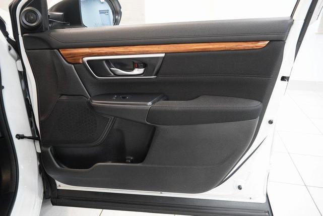 Photo of 2020 Platinum White Pearl Honda CR-V