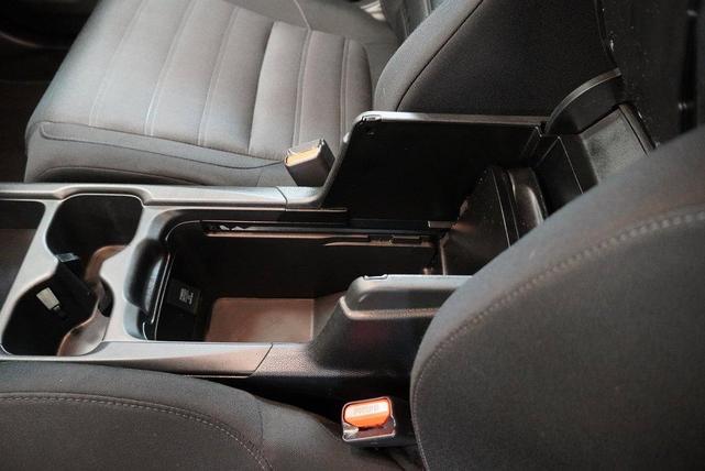 Photo of 2020 Platinum White Pearl Honda CR-V
