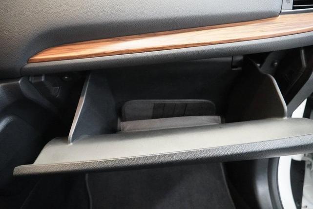 Photo of 2020 Platinum White Pearl Honda CR-V