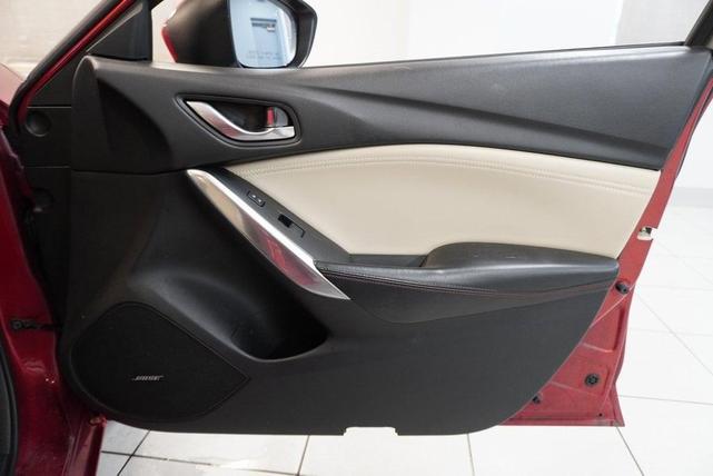 Photo of 2014 Soul Red Metallic Mazda Mazda6