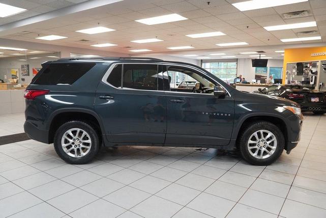 Photo of 2020 Graphite Metallic Chevrolet Traverse