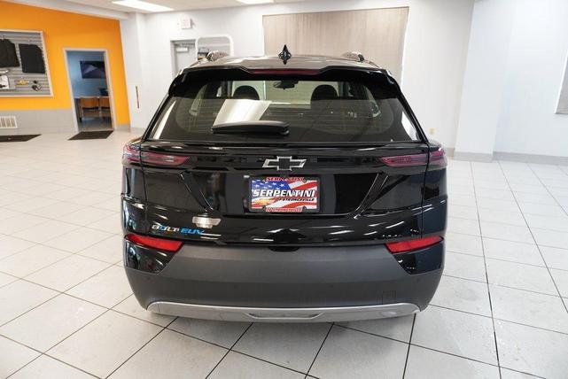 Photo of 2022 Mosaic Black Metallic Chevrolet Bolt EUV
