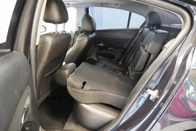 Photo of 2014 Blue Ray Metallic Chevrolet Cruze