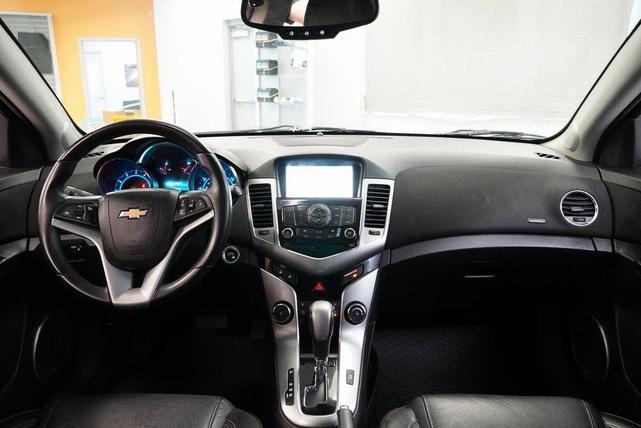Photo of 2014 Blue Ray Metallic Chevrolet Cruze