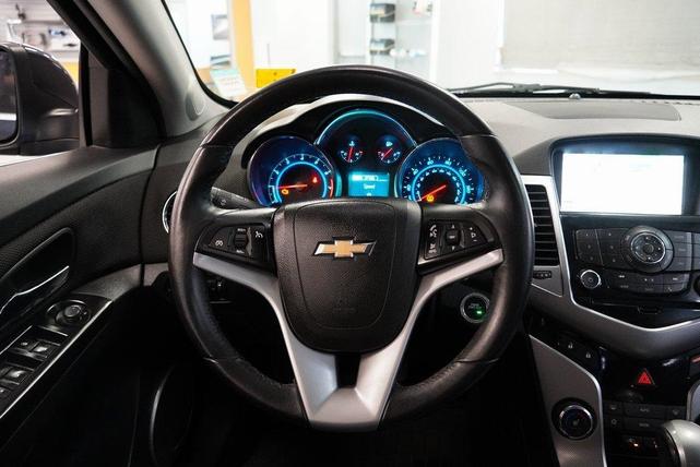 Photo of 2014 Blue Ray Metallic Chevrolet Cruze