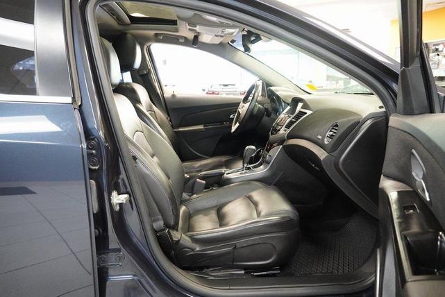 Photo of 2014 Blue Ray Metallic Chevrolet Cruze
