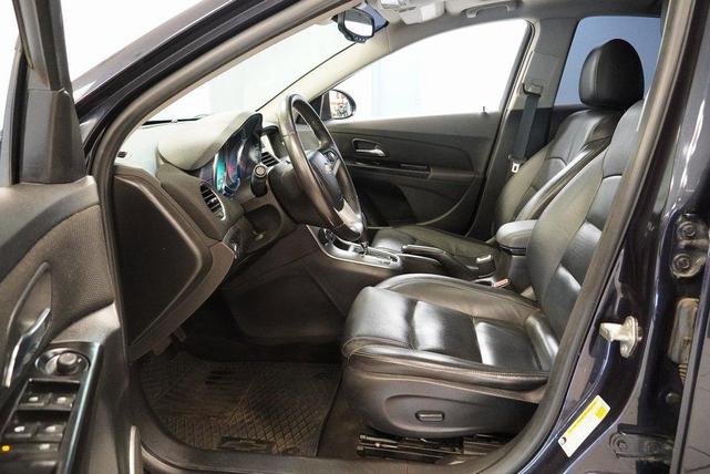 Photo of 2014 Blue Ray Metallic Chevrolet Cruze