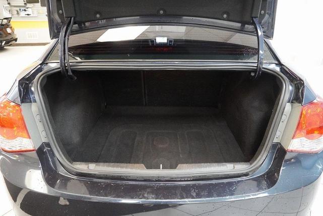 Photo of 2014 Blue Ray Metallic Chevrolet Cruze
