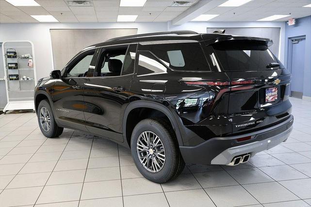 Photo of 2026 Mosaic Black Metallic Chevrolet Traverse