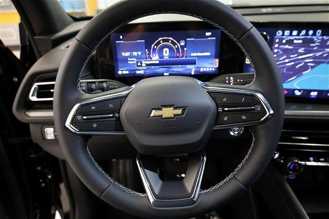 Photo of 2026 Mosaic Black Metallic Chevrolet Traverse