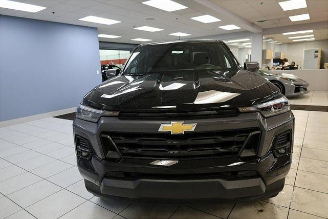 Photo of 2026 Black Chevrolet Colorado