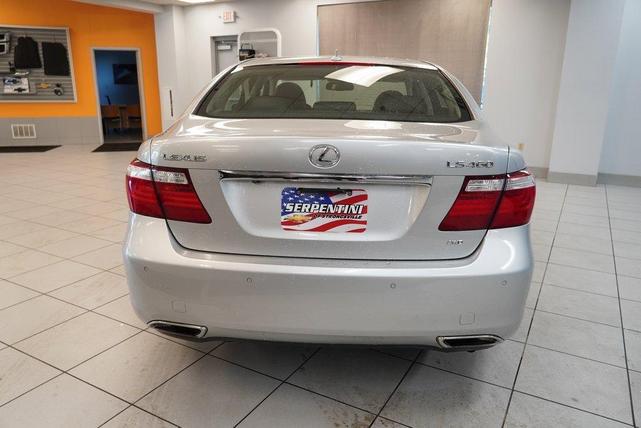 Photo of 2009 Silver Lexus LS 460