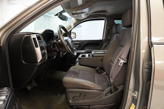 Photo of 2017 Pepperdust Metallic Chevrolet Silverado 1500