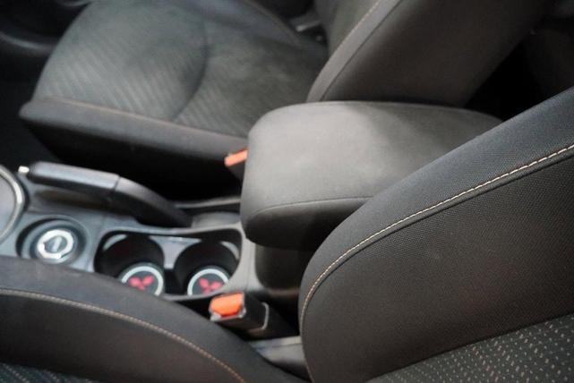 Photo of 2015 White Mitsubishi Outlander Sport
