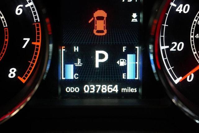 Photo of 2015 White Mitsubishi Outlander Sport