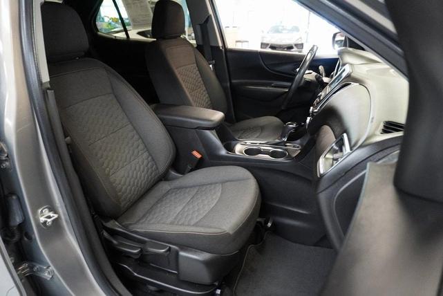 Photo of 2019 Pepperdust Metallic Chevrolet Equinox